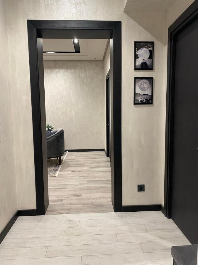 Luxury Modern Apartment In The Center Of Jerevan Exteriör bild